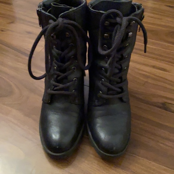ALDO ZIPPER COMBAT BOOT LEATHER HEELS - Picture 5 of 9